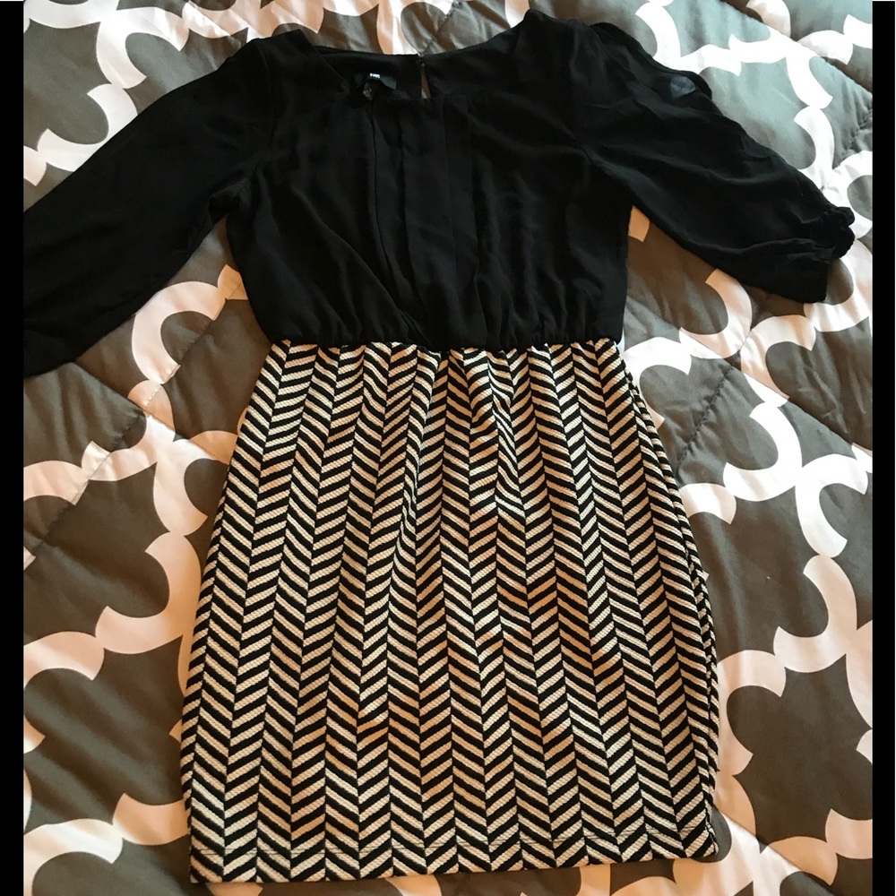 Little black((&white)) dress